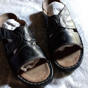 Black Clarks Sandles